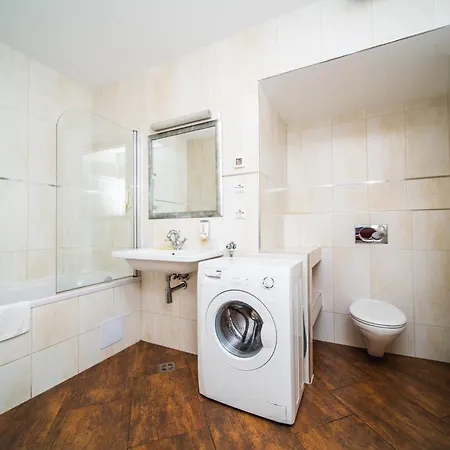 Riva Apartment *