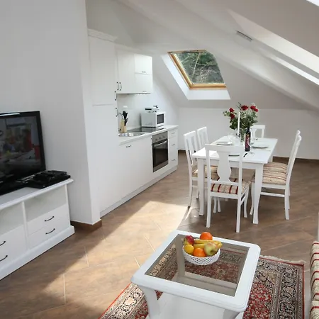 아파트 Riva 슬라노