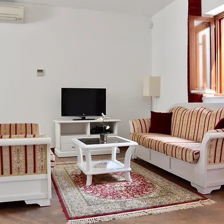 Apartament Riva *