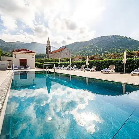 Riva Apartment