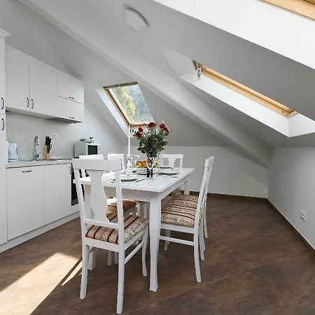 Apartment Riva *